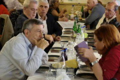 σκαρλατος-τραπεζι